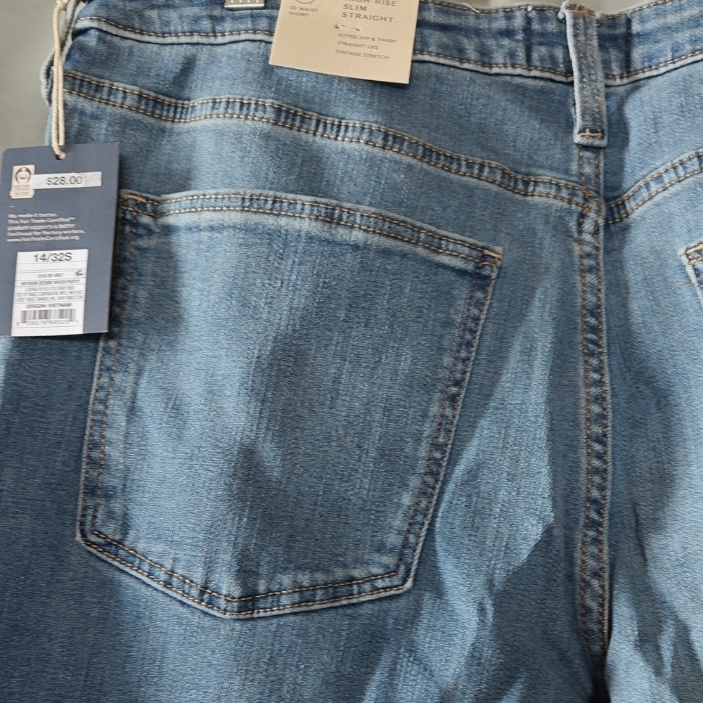 Universal Thread High Rise Light Blue Jeans - Picture 5 of 5